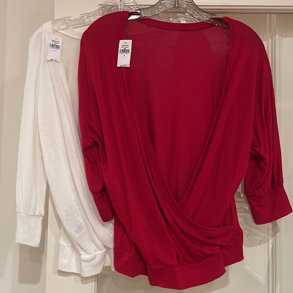NWT - set of Women’s S Gap 3/4 length shirts